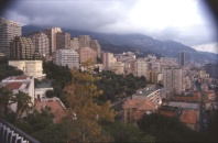 Arrivée sur Monaco par temps couvert